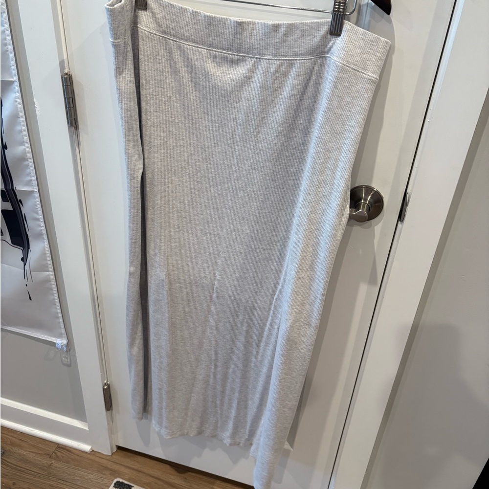 ❌LAST CHANCE❌ Aerie Gray Maxi Skirt